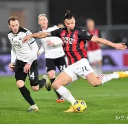 包含国际米兰训练开放日,窗口期完成体检引欢呼,德国杯在即,更衣室氛围转暖的词条 包含国际米兰训练开放日,窗口期完成体检引欢呼,德国杯在即,更衣室氛围转暖的词条